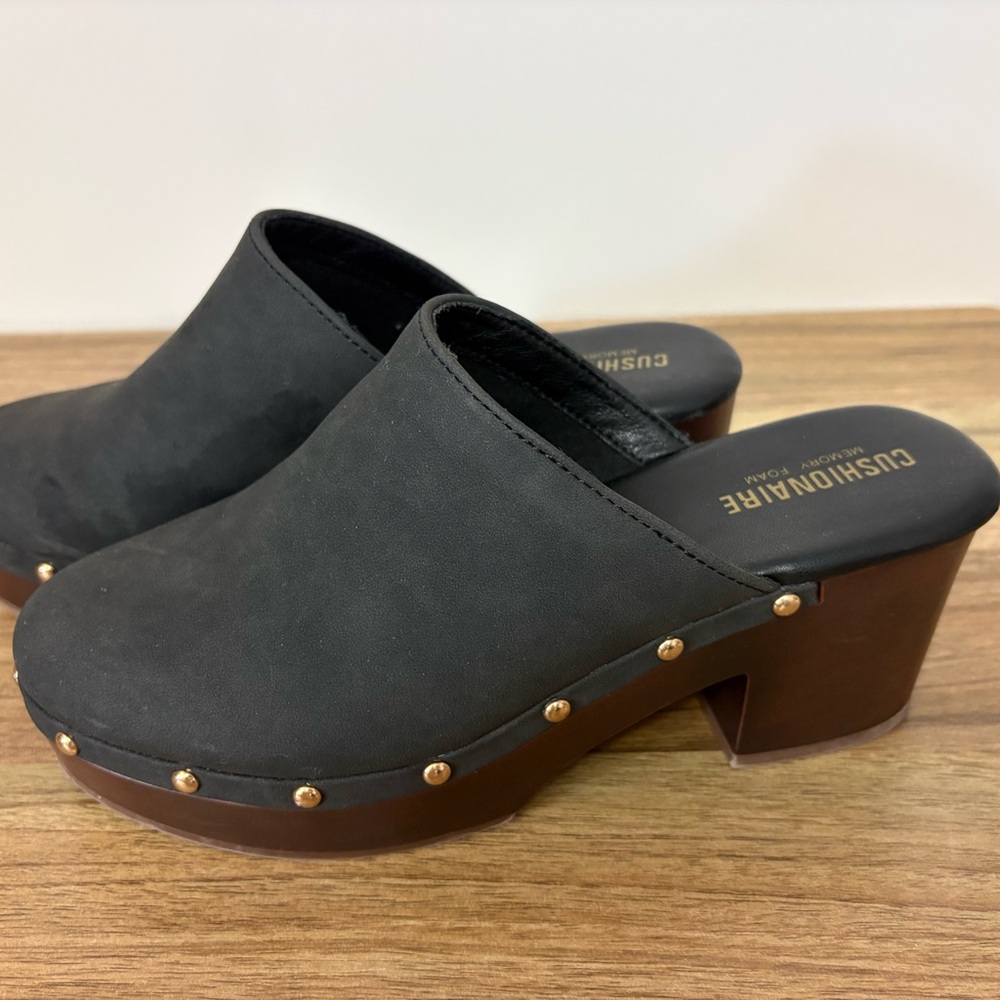 Cushionaire Women's Black Mules with Gold Accents